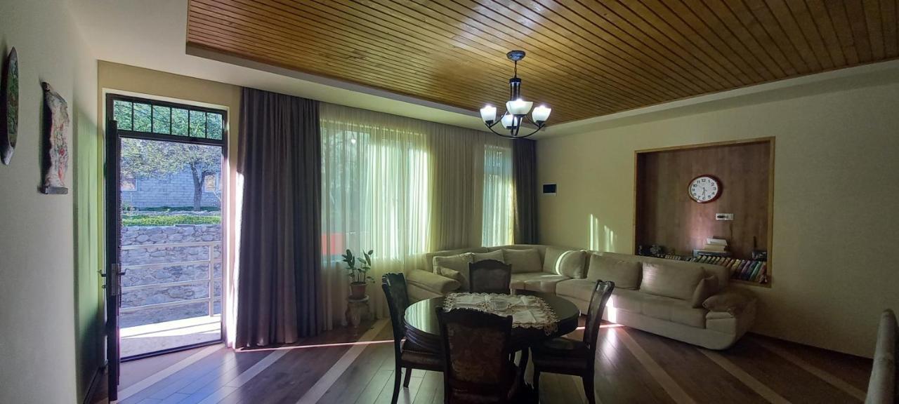Hotel Lisaneli à Mestia Extérieur photo
